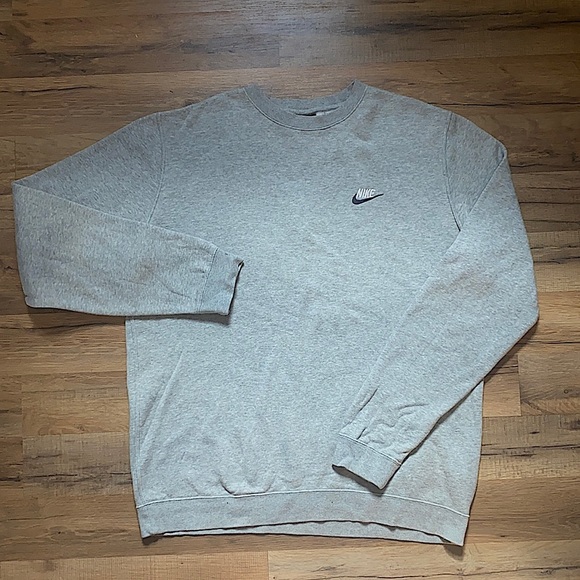 Nike Other - Nike crewneck